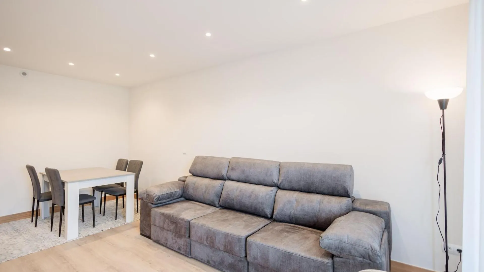 Apartamento Artik I Local Rentss Zarautz 0*,  España